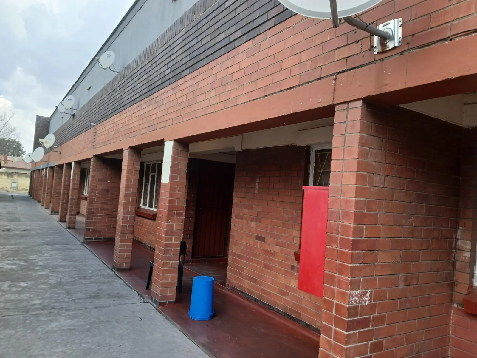 DRASTIC PRICE REDUCE! Block Of FLATS. Bedrooms --- Total 27!<br/>                            VEREENIGING CENTRAL.