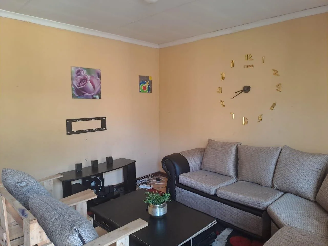 Two bedroom apartment in Blomanda Perfect for Students or Investors