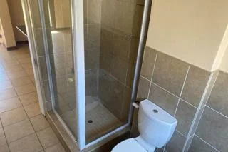 LOVELY TWO BEDROOM GROUND FLOOR APARTMENT 4 SALE IN MONTANA!