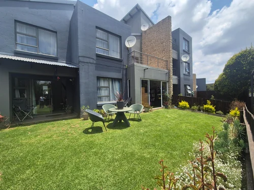 Greenstone Hill, Edenvale