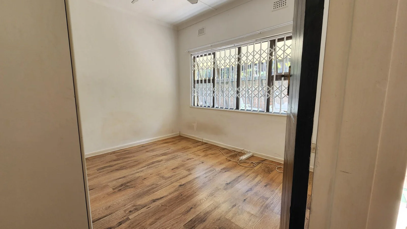 6 bedroom home in Panorama