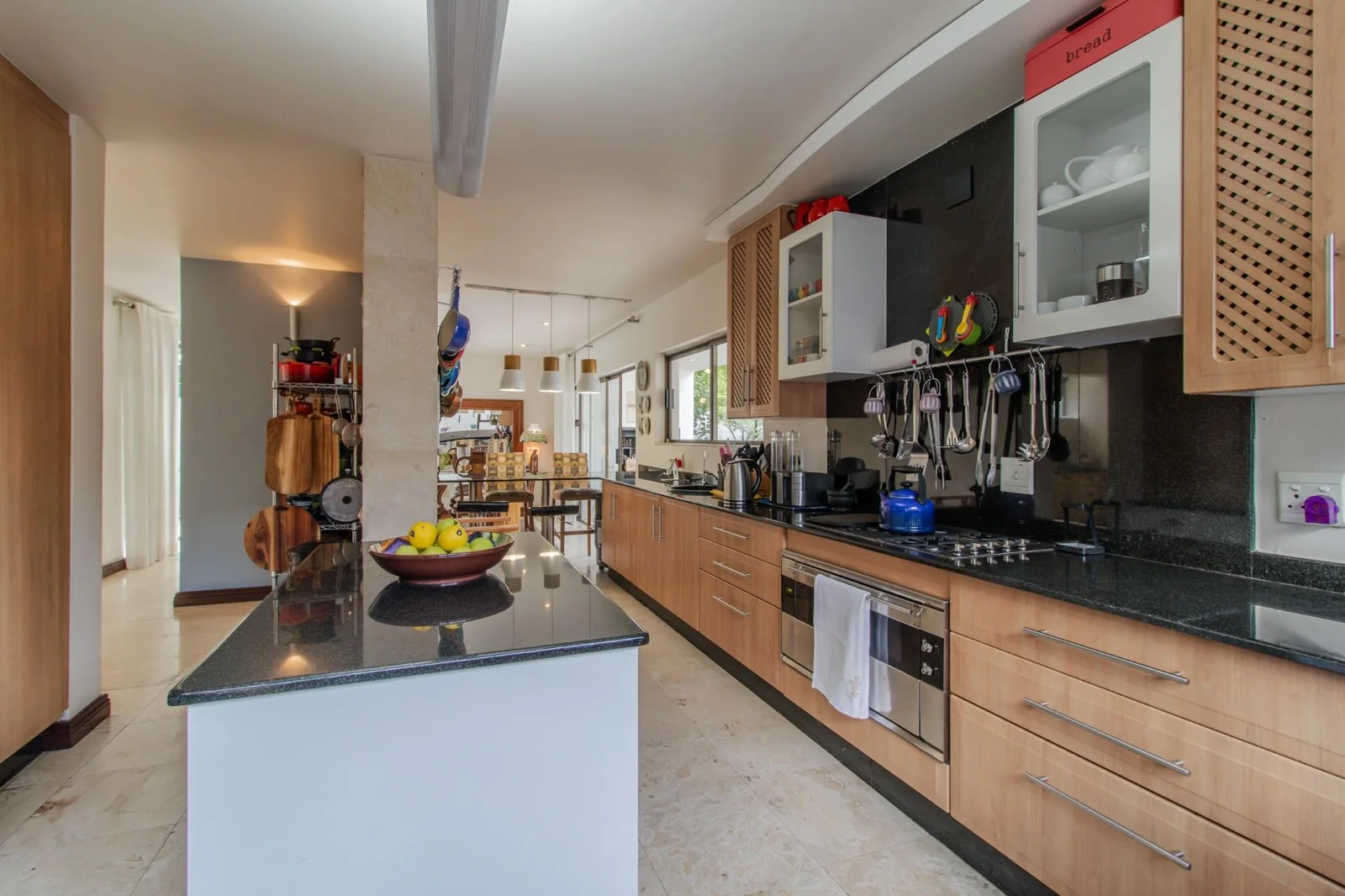 MODERN LUXURY MEETS NATURE: A UNIQUE PROPERTY