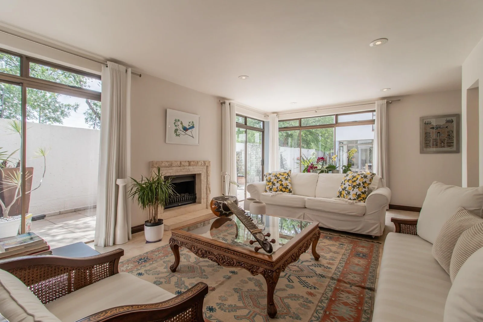 MODERN LUXURY MEETS NATURE: A UNIQUE PROPERTY