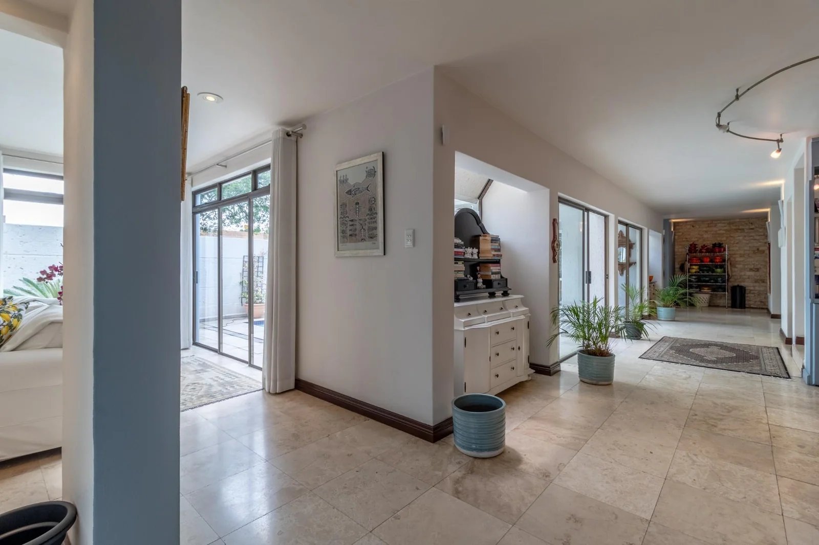 MODERN LUXURY MEETS NATURE: A UNIQUE PROPERTY