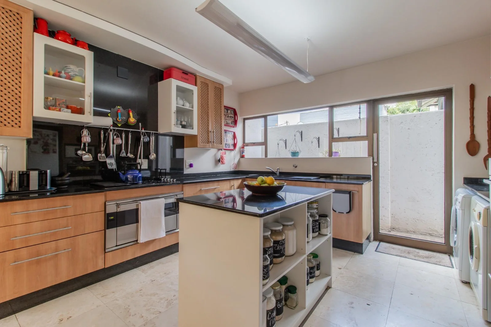 MODERN LUXURY MEETS NATURE: A UNIQUE PROPERTY