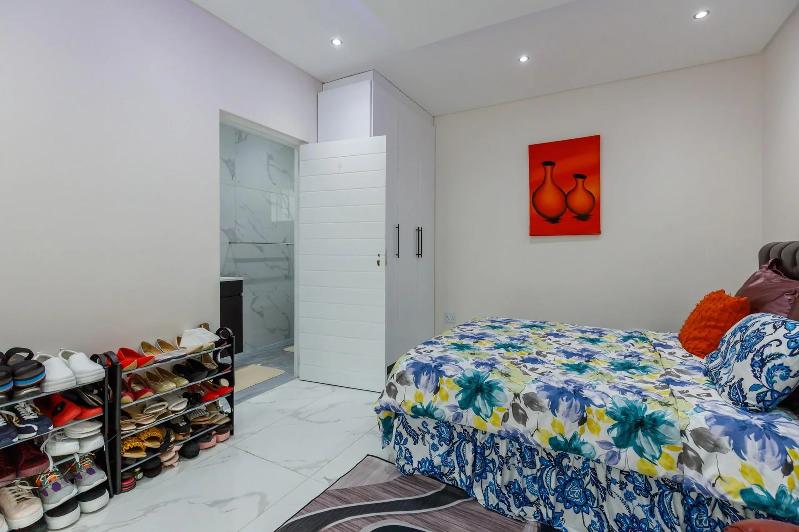 House in Durban North - 5 Bedrooms & 5 En-Suites