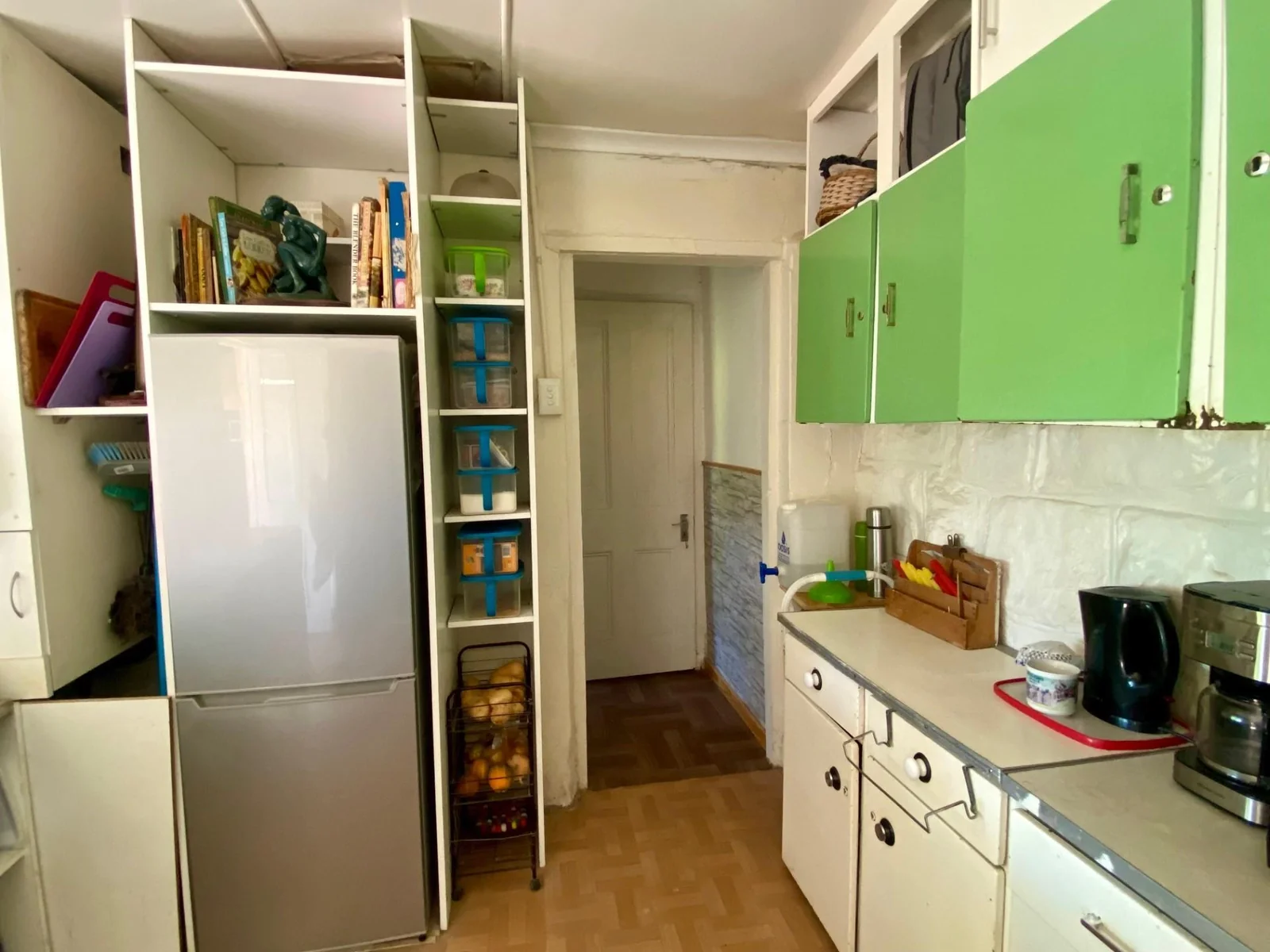 <br/>Cosy sandstone property with a well maintained garden and Watertank!<br/>