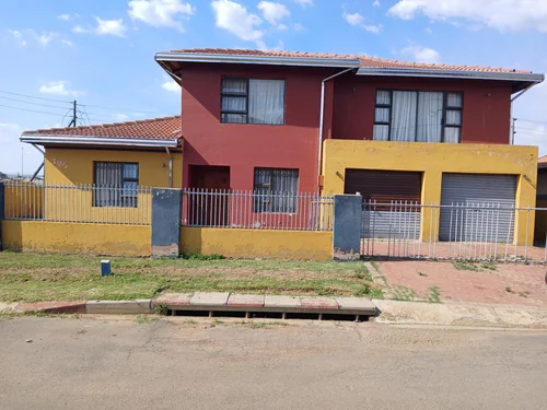 Golden Gardens, Sebokeng