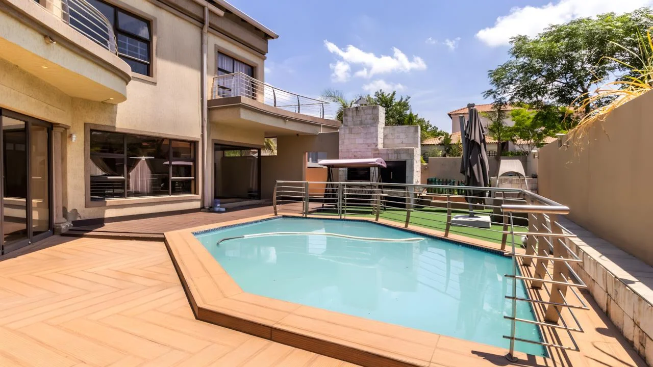 Grand 5-Bedroom Luxury Home in Blue Valley Golf Estate – Hotel-Inspired Living with Pool, Cinema & Pyjama Lounge
