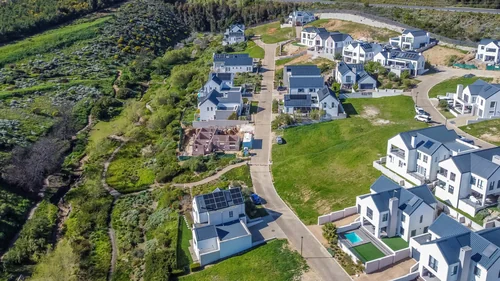 24 Suurbessie Road, La Roche, Stellenbosch