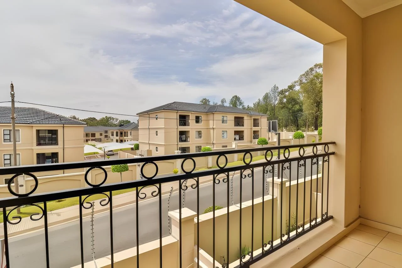 Spacious 3 Bedroom Modern House in Midrand Offering Secure Living and Gautrain Convenience