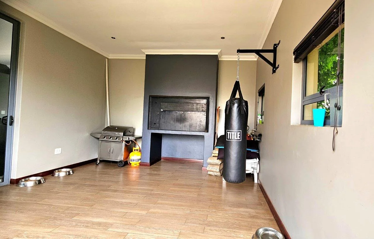 MIDLANDS GO-BIG-OR-STAY HOME RESIDENCE.