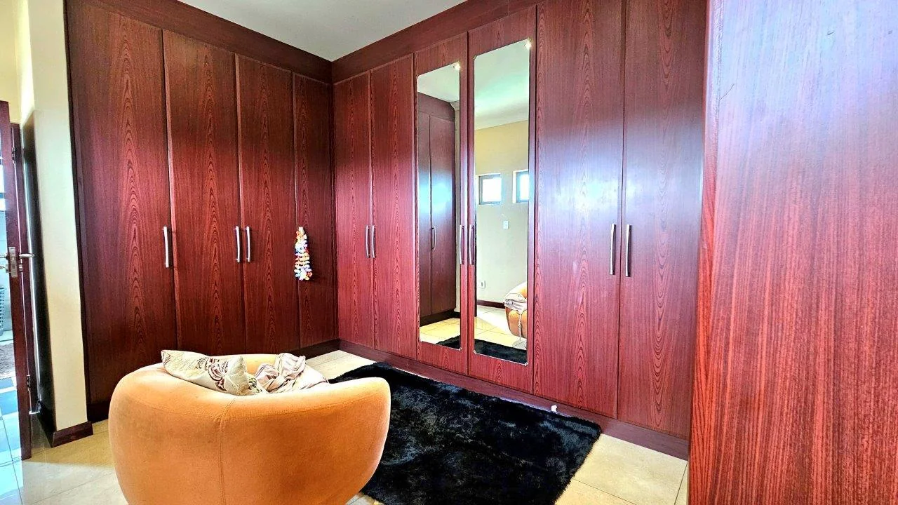 MIDLANDS GO-BIG-OR-STAY HOME RESIDENCE.