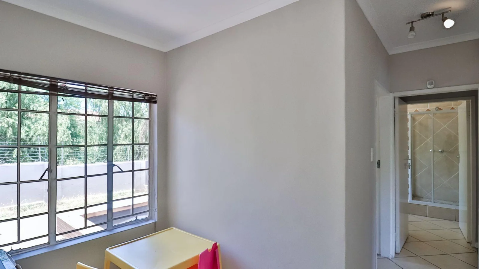 House, Three beds, Double garage, Two baths, Garden