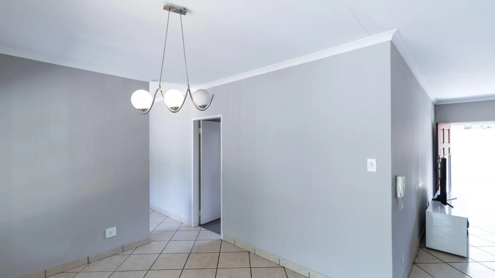 House, Three beds, Double garage, Two baths, Garden