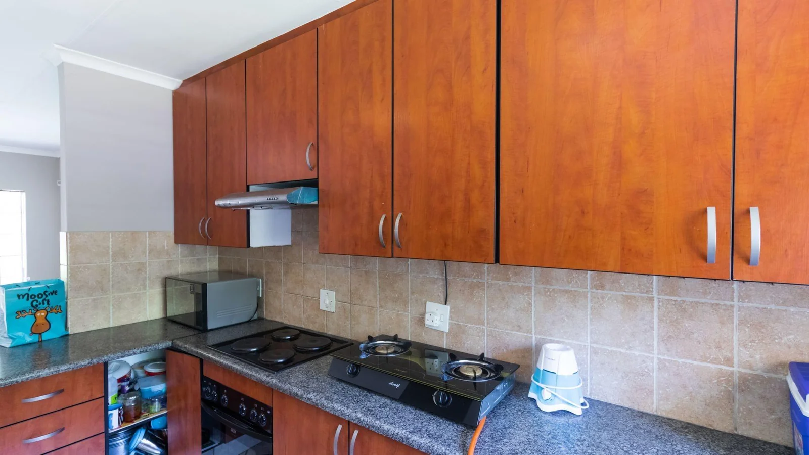 House, Three beds, Double garage, Two baths, Garden