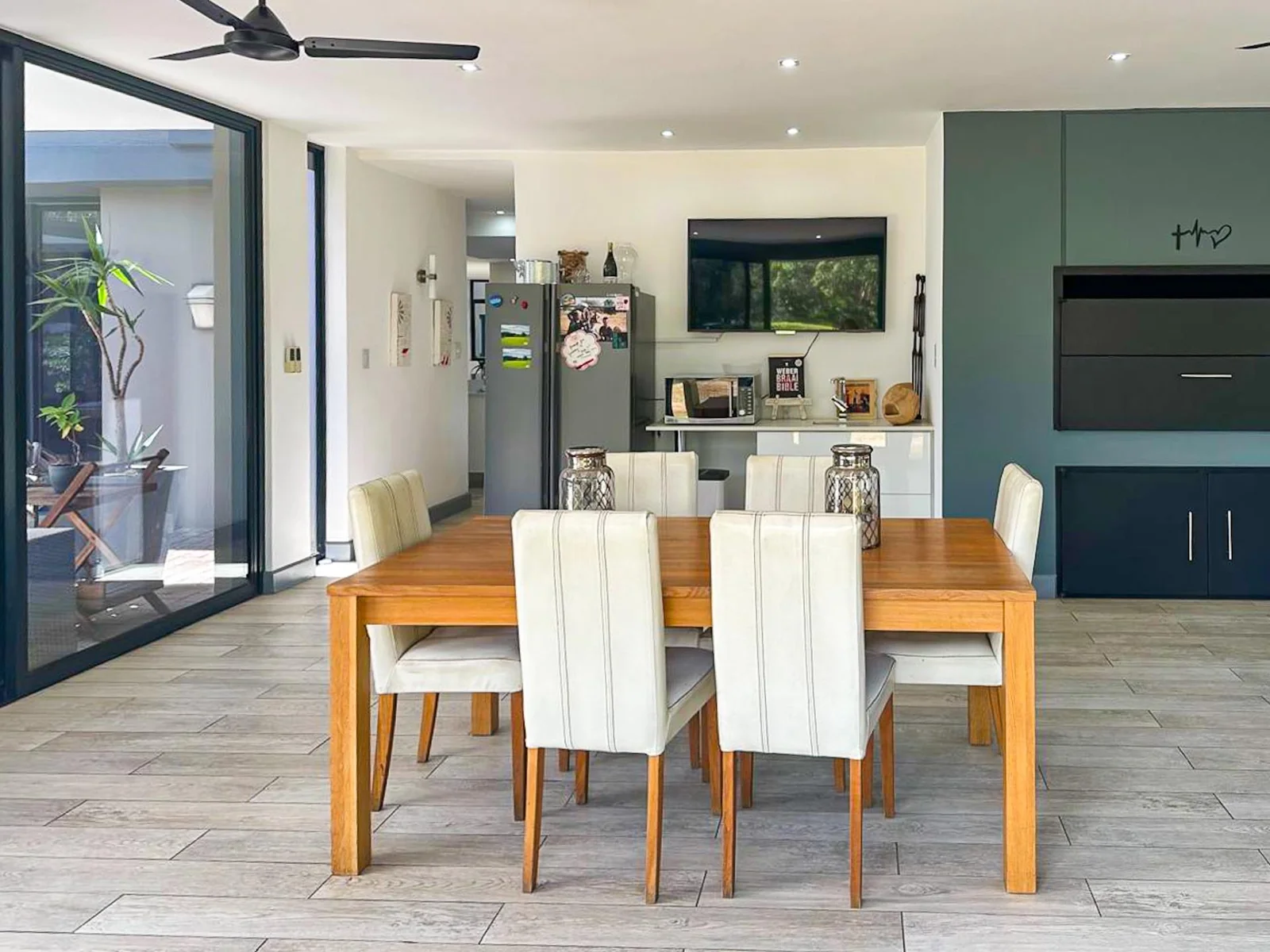 Modern Family Home with Luxury Finishes and Exceptional Features To Rent in Southdowns Estate