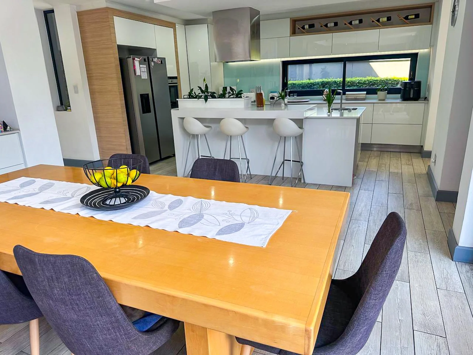 Modern Family Home with Luxury Finishes and Exceptional Features To Rent in Southdowns Estate