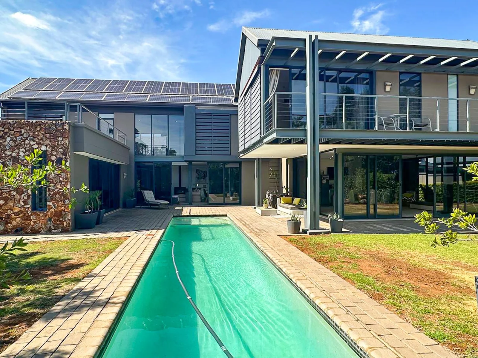 Modern Family Home with Luxury Finishes and Exceptional Features To Rent in Southdowns Estate