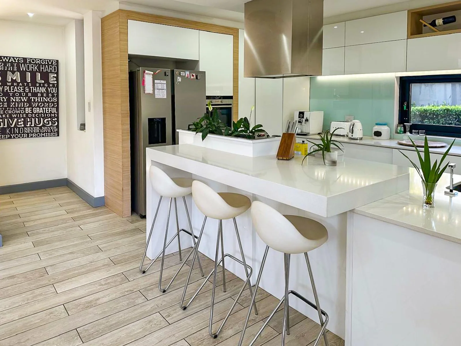 Modern Family Home with Luxury Finishes and Exceptional Features To Rent in Southdowns Estate