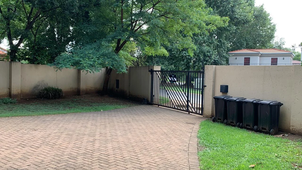 Prime Investment Opportunity: Vacant Land and Four Flats in Bedfordview