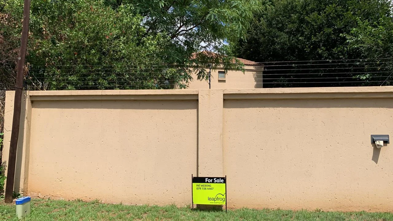 Prime Investment Opportunity: Vacant Land and Four Flats in Bedfordview