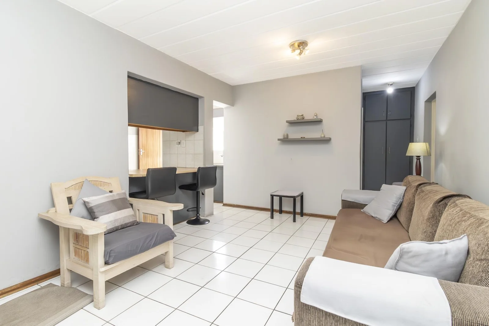 For Sale: 1 Bed, 1 Bath Pet-Friendly Ground Floor Apartment in Radiokop