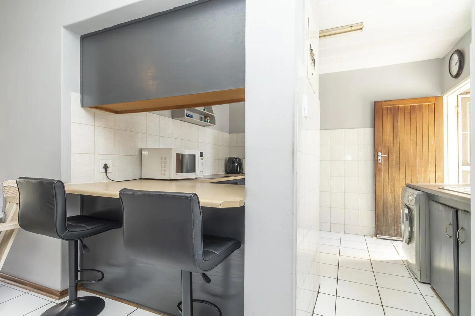 For Sale: 1 Bed, 1 Bath Pet-Friendly Ground Floor Apartment in Radiokop