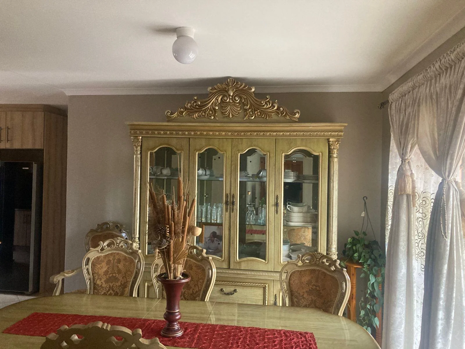 Don't miss out on this 3 bedroom, full house combo