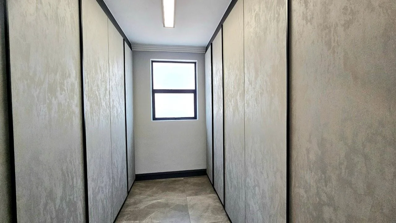 FOUNTAINBROOK  ESTATE !  BRAND NEW LIFESTYLE ESTATE.