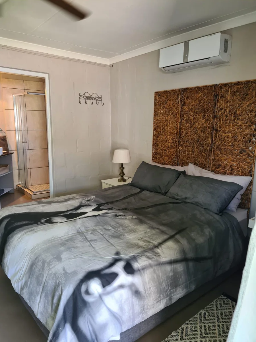 Fully Furnished Flat available in Postmasburg