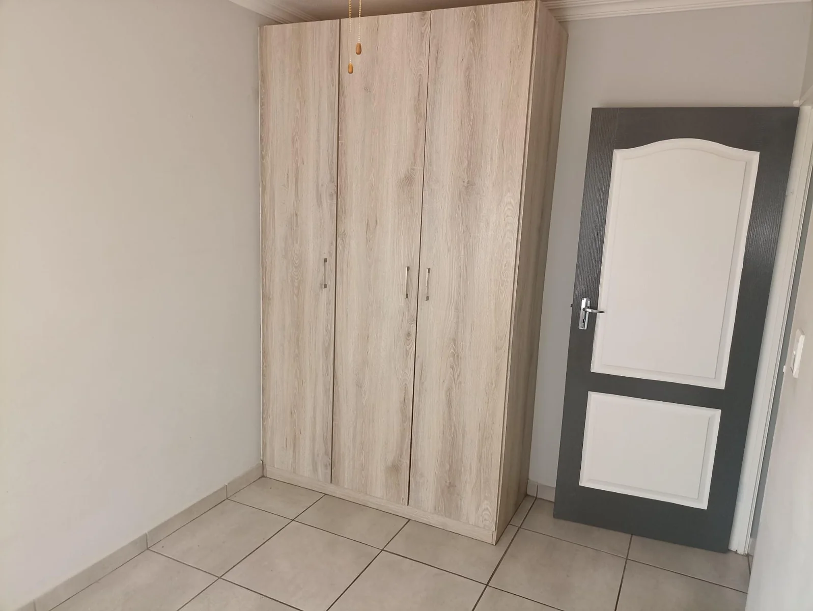 SOLE MANDATE!!<br/><br/>BEAUTIFUL GROUND FLOOR SIMPLEX 4 SALE IN MONTANA!!!!