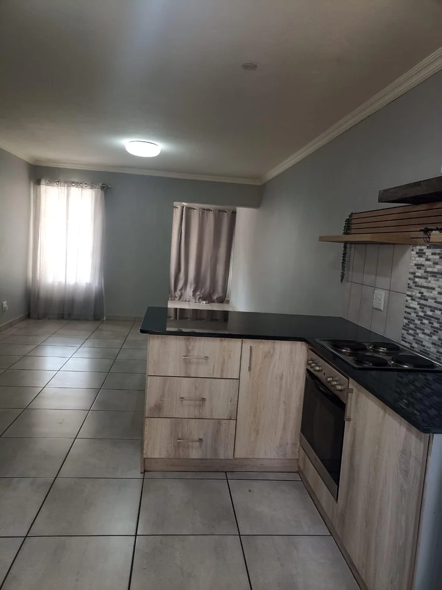 SOLE MANDATE!!<br/><br/>BEAUTIFUL GROUND FLOOR SIMPLEX 4 SALE IN MONTANA!!!!