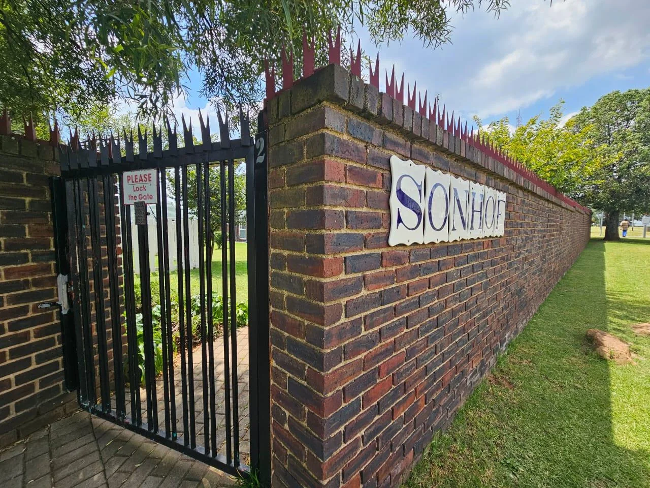 Big & Sunny Flat For Sale!