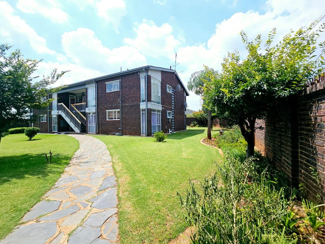 Big & Sunny Flat For Sale!