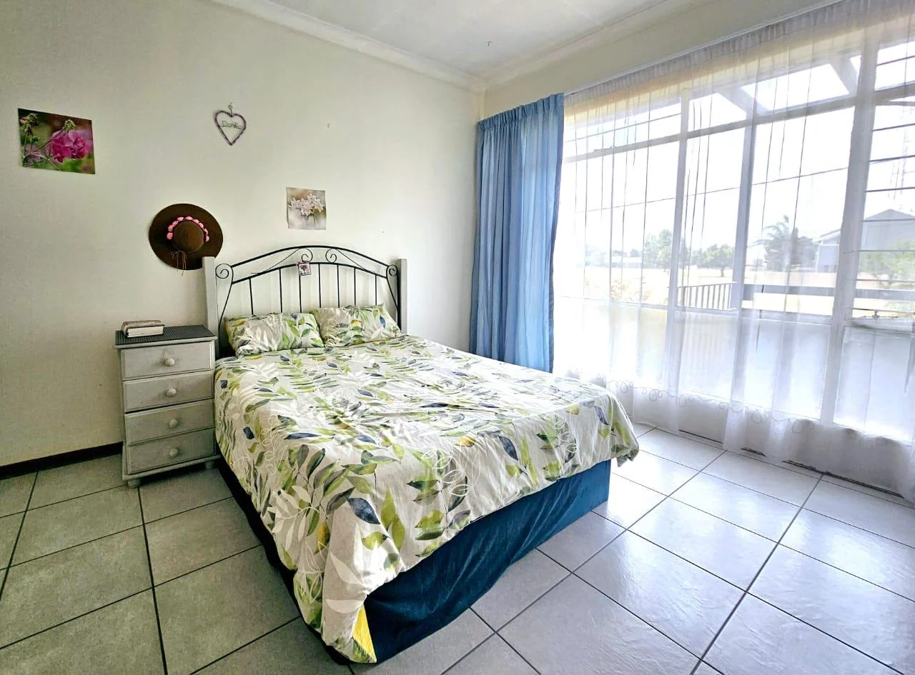 Big & Sunny Flat For Sale!