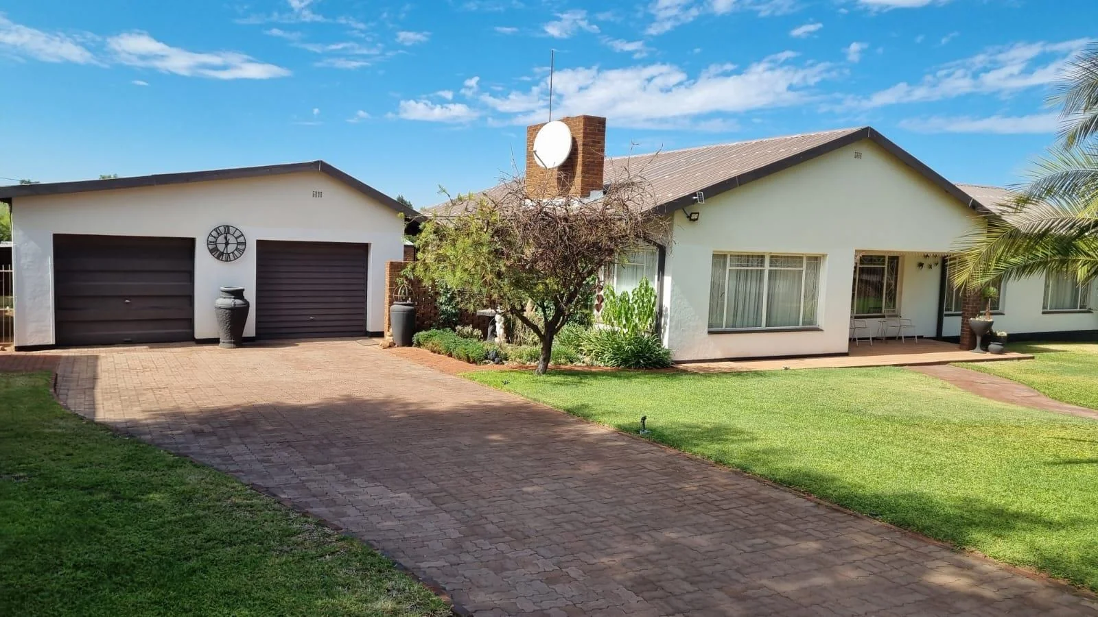 4 bedroom House for sale in Postmasburg