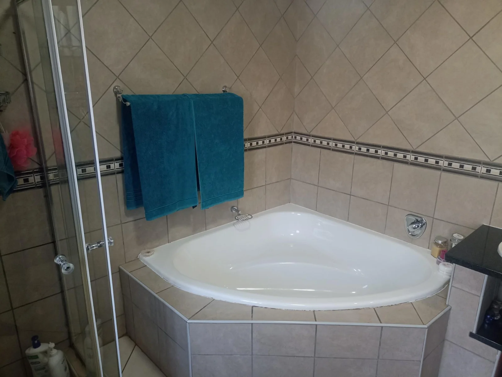 BEAUTIFUL FAMILY HOME TO LET IN MONTANA!!