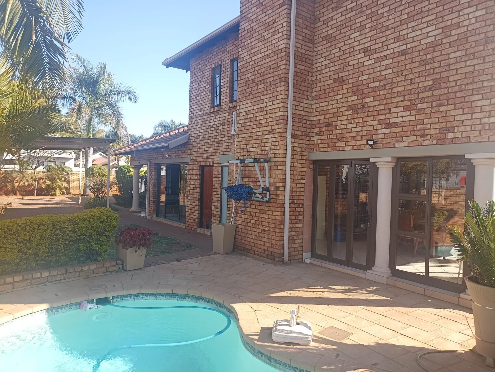 BEAUTIFUL FAMILY HOME TO LET IN MONTANA!!