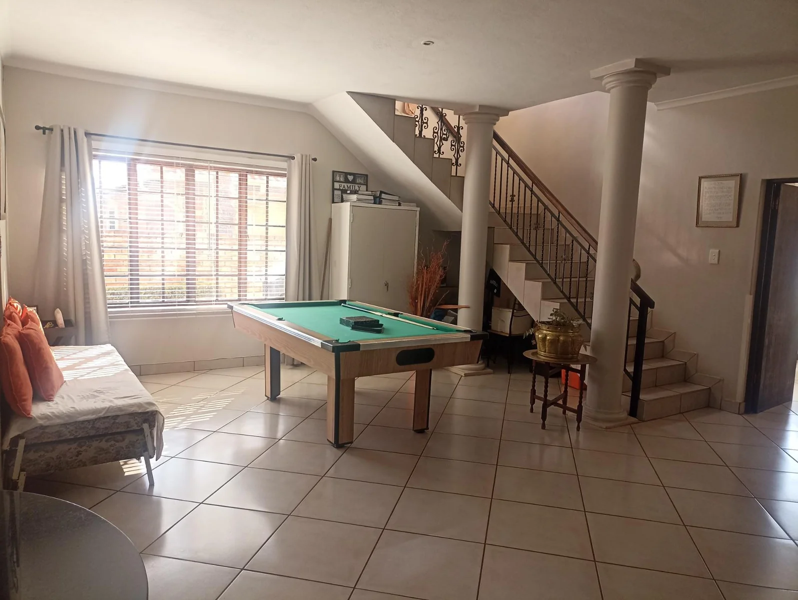 BEAUTIFUL FAMILY HOME TO LET IN MONTANA!!