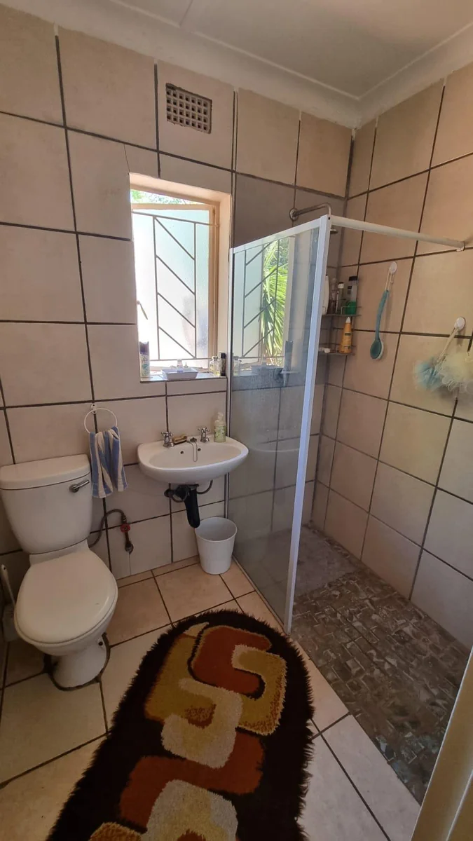 For Sale: 2 Bedroom Townhouse in Olifantshoek<br/>