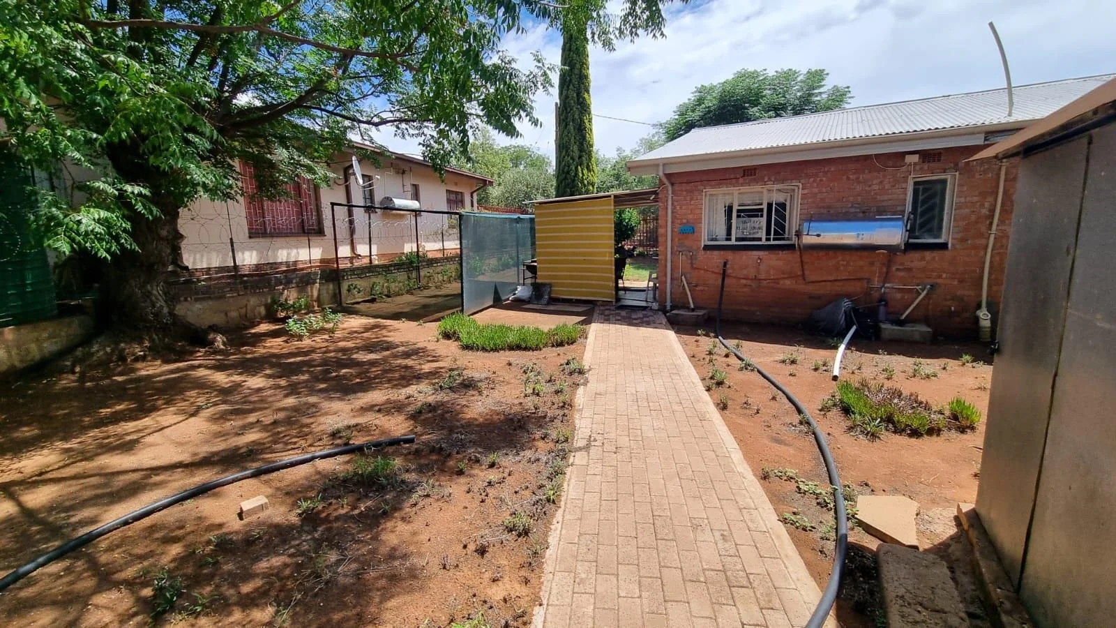 For Sale: 2 Bedroom Townhouse in Olifantshoek<br/>