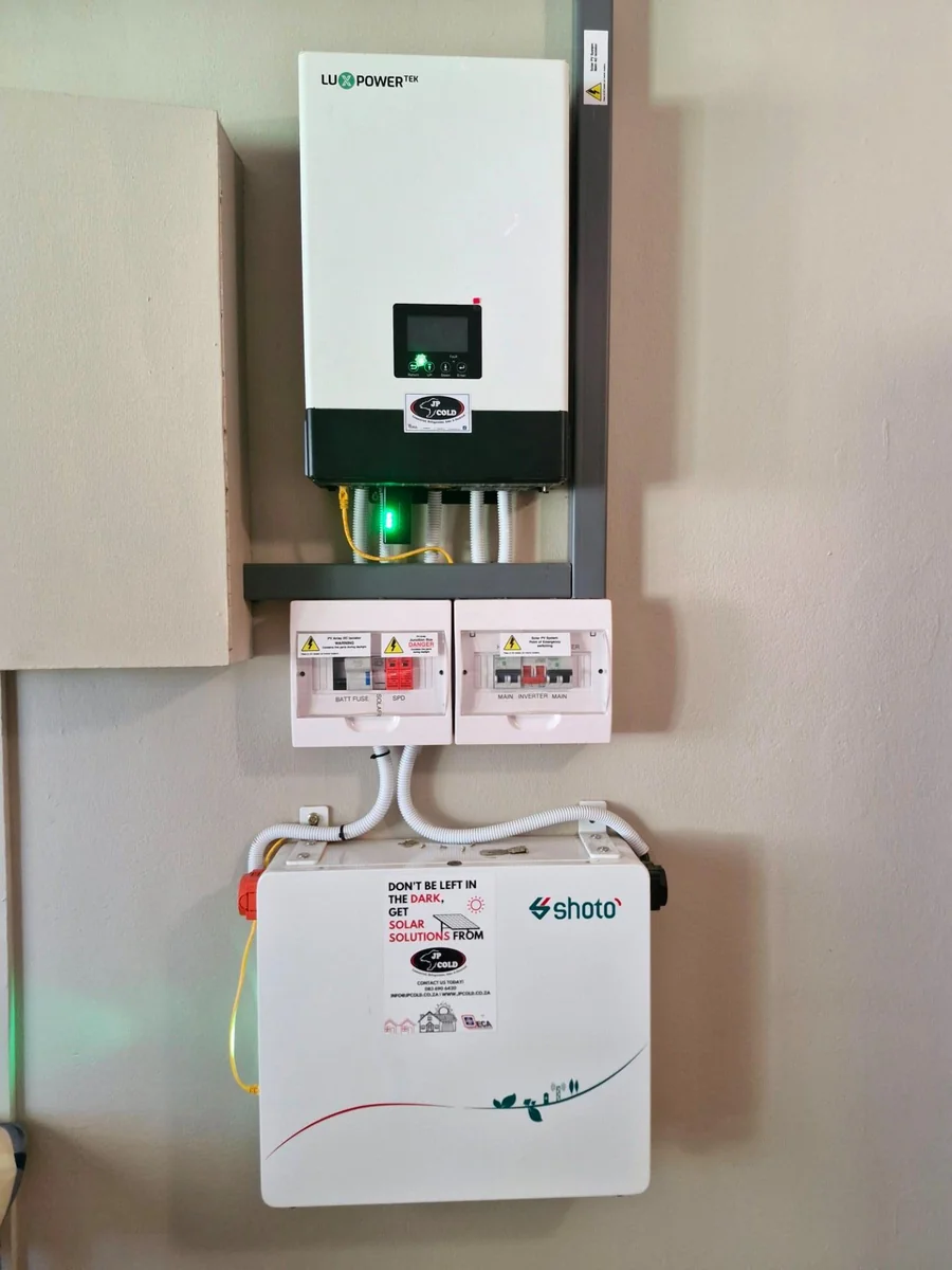 Entertainer's paradise - spacious home with premium features !