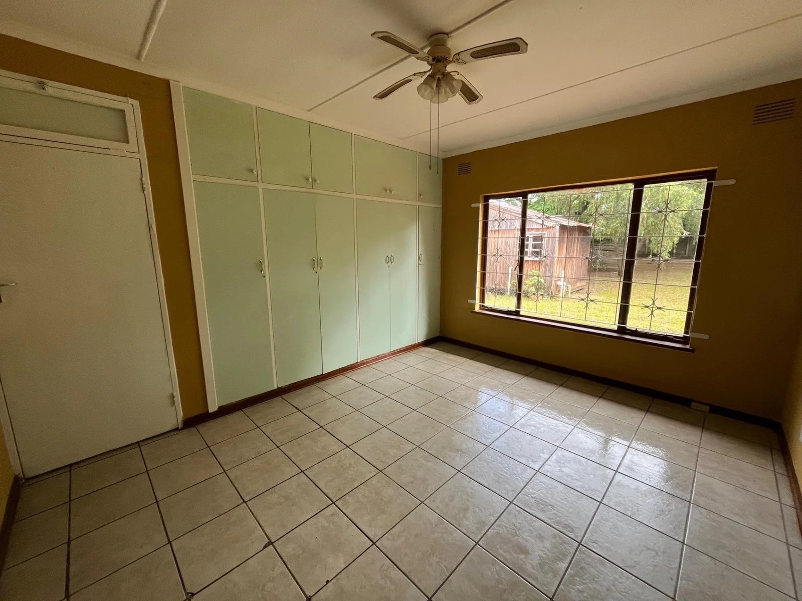 Fixer-Upper with Income Potential in Golfview Park, Kwambonambi.