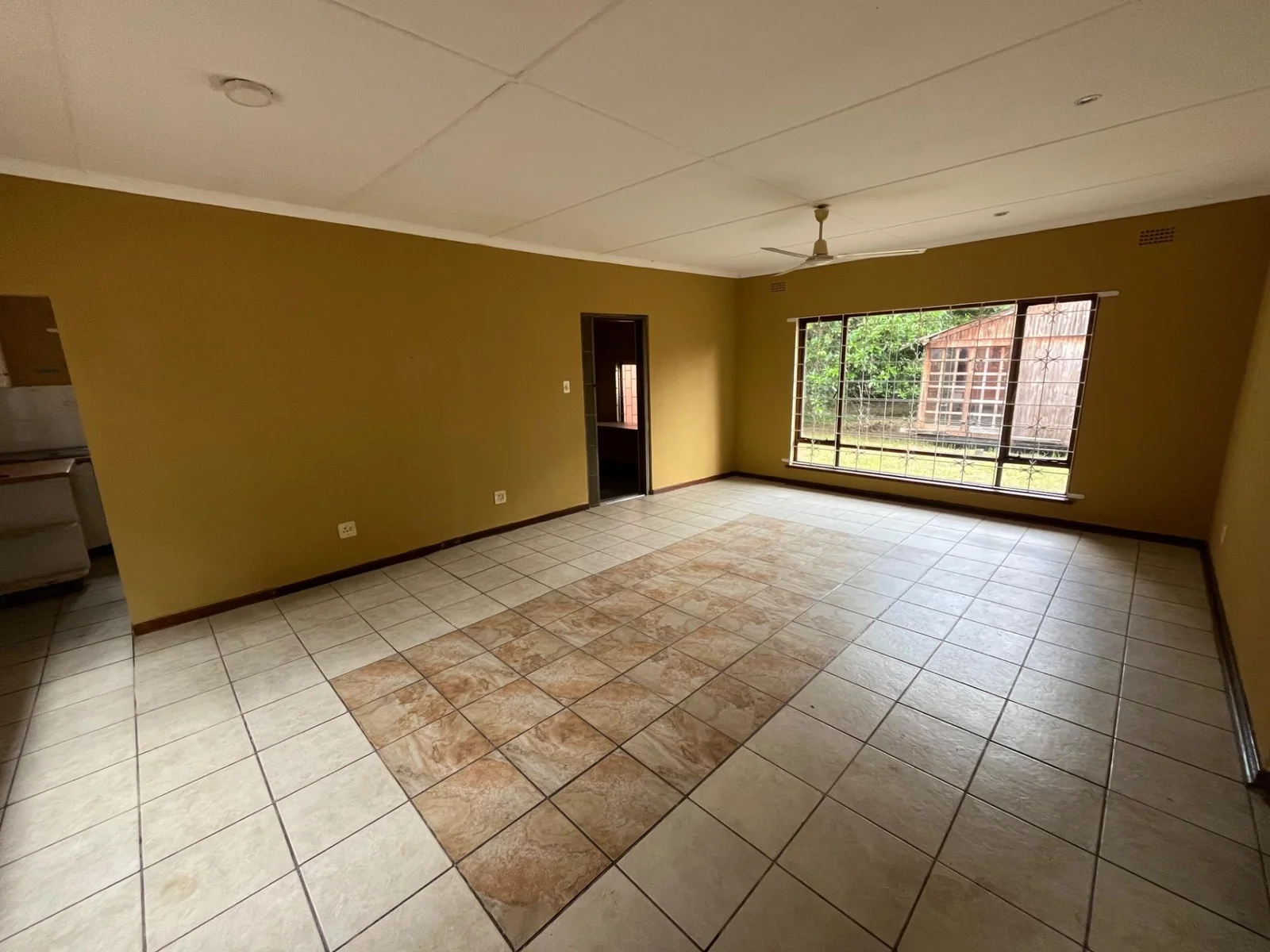 Fixer-Upper with Income Potential in Golfview Park, Kwambonambi.