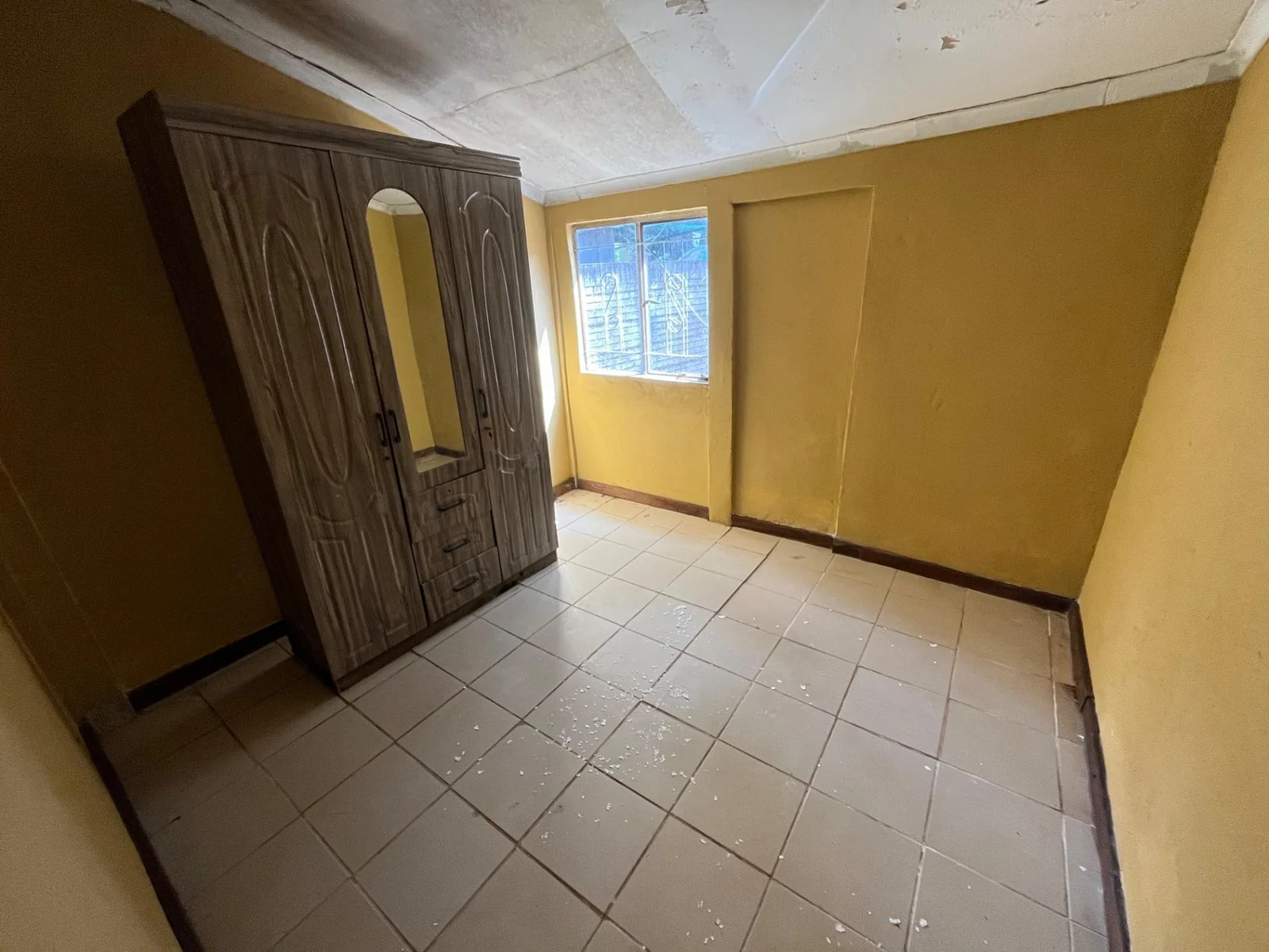 Fixer-Upper with Income Potential in Golfview Park, Kwambonambi.