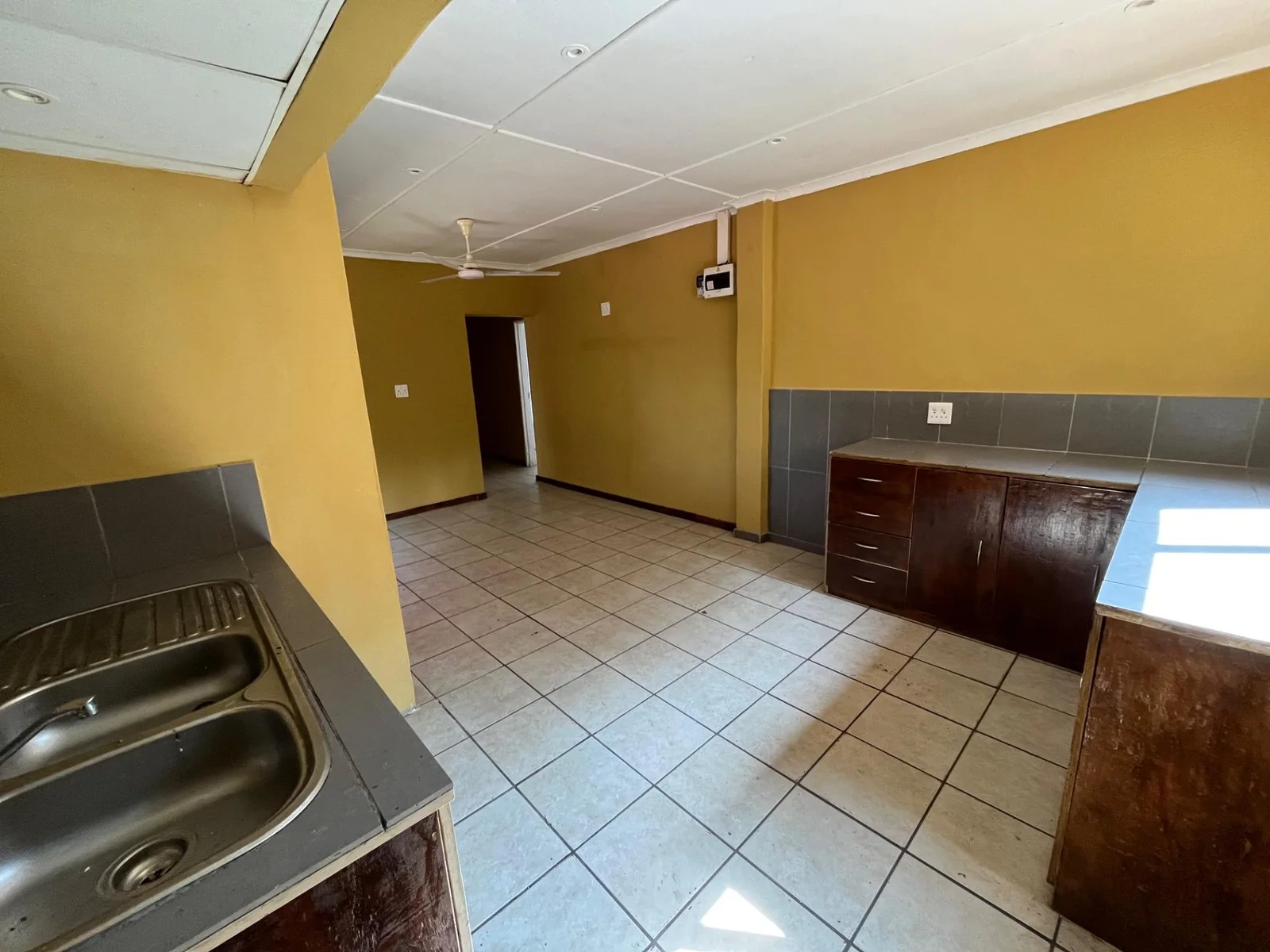 Fixer-Upper with Income Potential in Golfview Park, Kwambonambi.