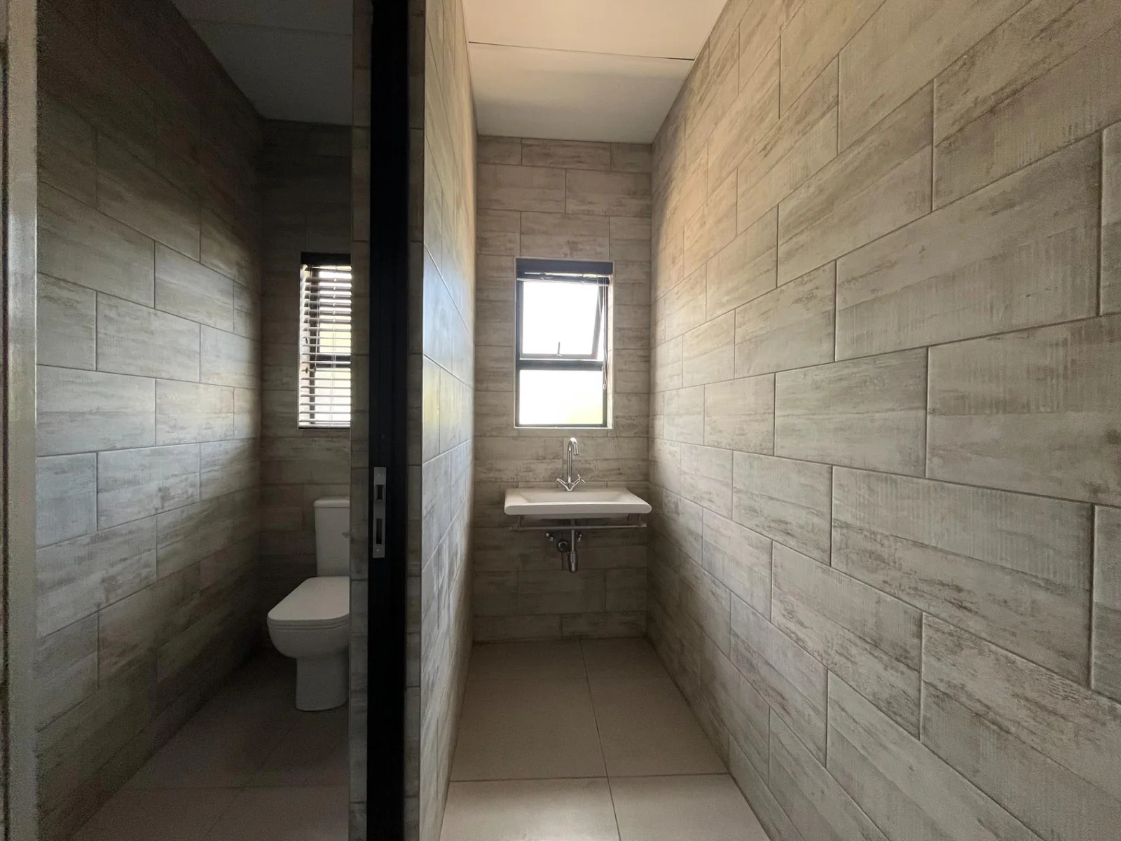 Perfectly located, modern commercial property with stable income