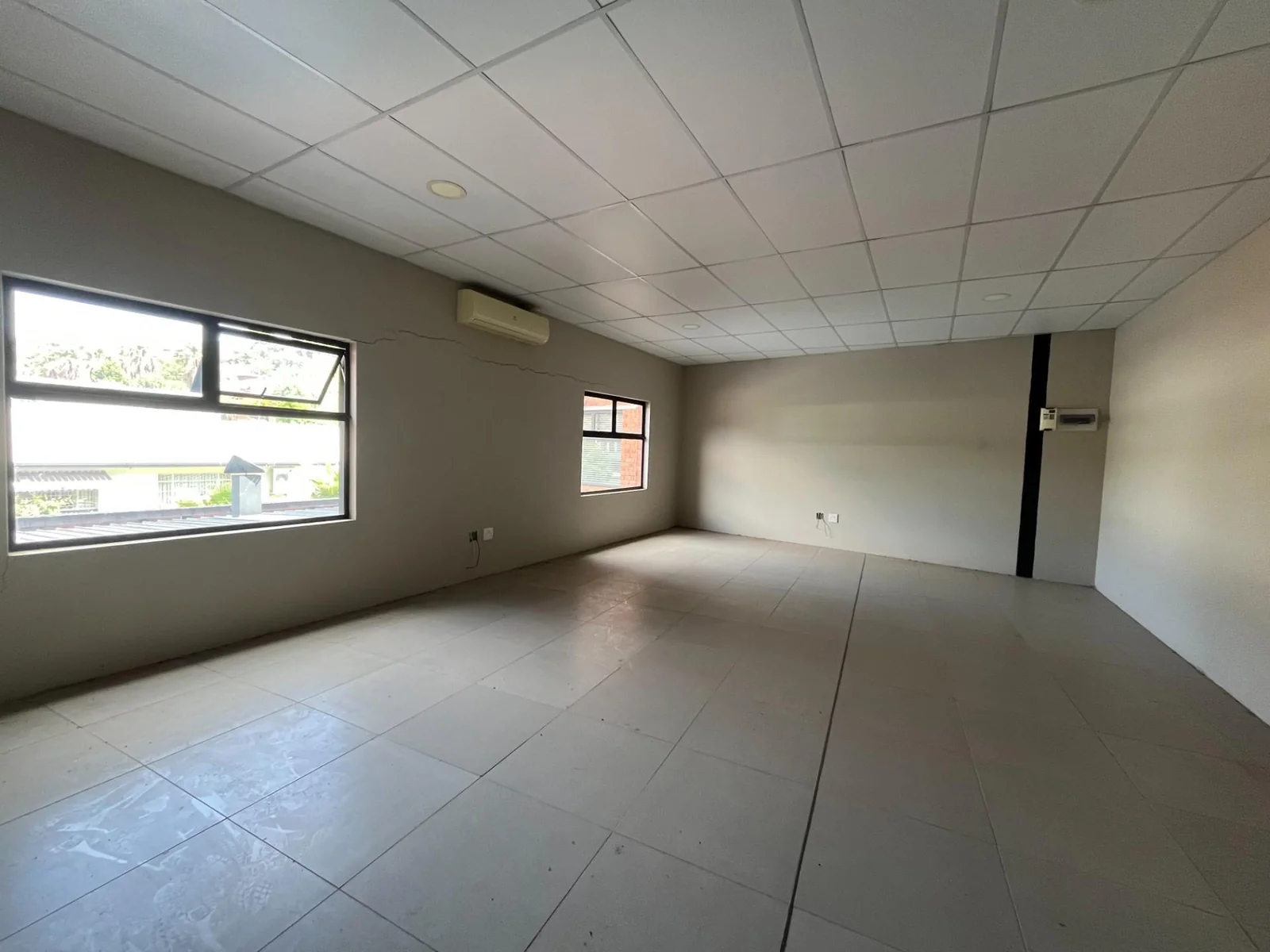 Perfectly located, modern commercial property with stable income