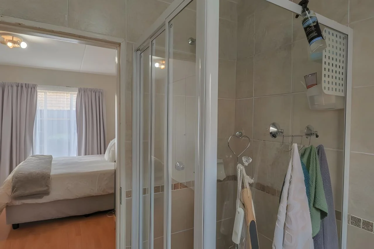 Modern 2 Bedroom Apartment in Midrand with Secure Living, Double Garage, and Gautrain Convenience